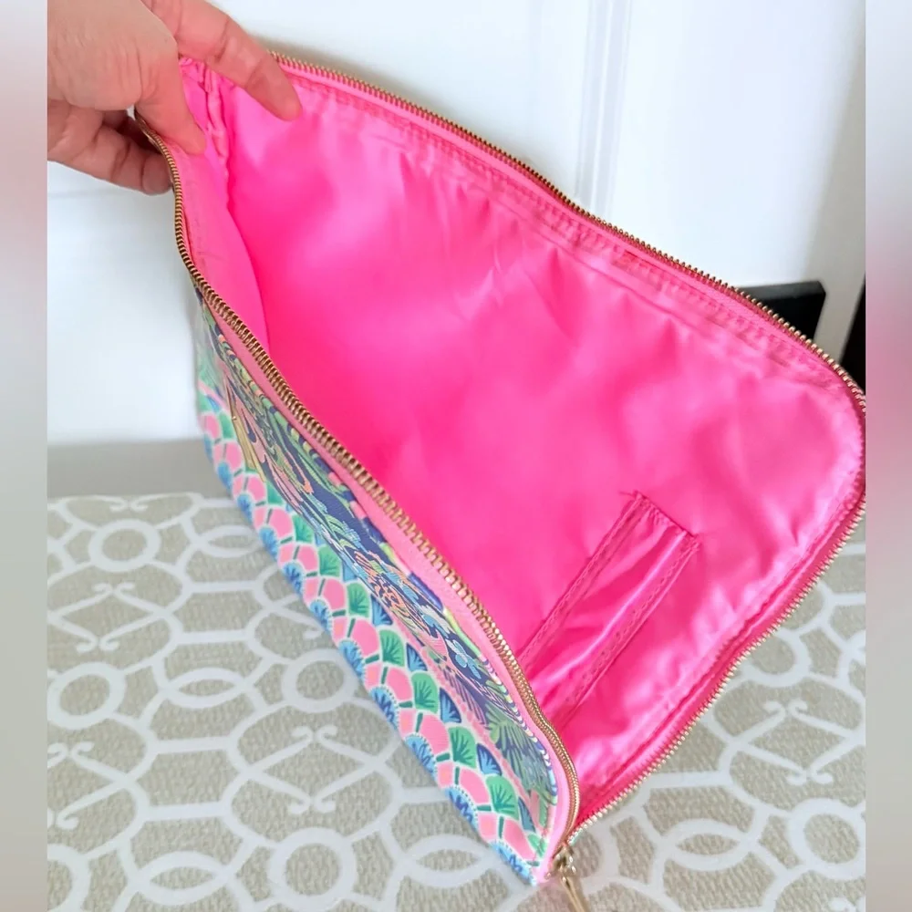 Lilly Pulitzer Tech Pouch How You Like Me Prowl NEW Tiger Tropical